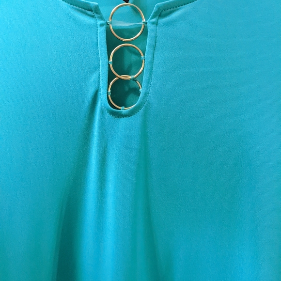 Beautiful ladies teal dress.  Petite Med. - Picture 3 of 4